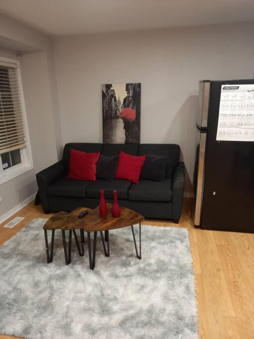 Adorable Private Suite In Ajax, Unique 2 Story Exteriör bild