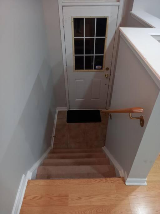 Adorable Private Suite In Ajax, Unique 2 Story Exteriör bild